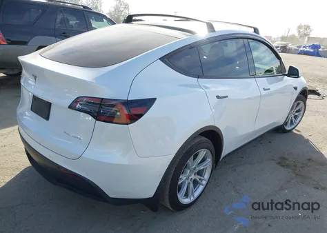 2022 Tesla Model Y Long Range Dual Motor All-Wheel Drive from USA, damaged, VIN 7SAYGDEE5NF506185